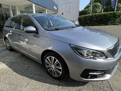 Grijs Gebruikt 2021 Peugeot 308 S Stationwagen | € 14.900 (Iets duurder)