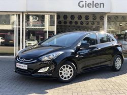 Zwart Gebruikt 2016 Hyundai i30 Hatchback | € 12.900 (Iets duurder)