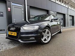 Blauw Gebruikt 2014 Audi A4 S-Line Sedan | € 13.950 (Eerlijke prijs)