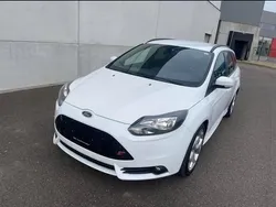 Wit Gebruikt 2014 Ford Focus ST Stationwagen | € 11.950 (Eerlijke prijs)