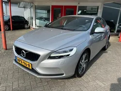 Grijs Gebruikt 2017 Volvo V40 Momentum Stationwagen | € 15.950 (Goede deal)