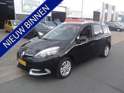 Zwart Gebruikt 2014 Renault Grand Scénic III Authentique MPV | € 7.650 (Iets duurder)