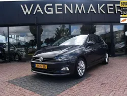Grijs, metallic lak Gebruikt 2020 VW Polo Highline Hatchback | € 14.450 (Super prijs)