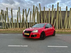 Rood Gebruikt 2006 VW Golf V R Hatchback | € 3.895 (Duur)