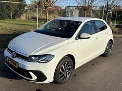 Wit Gebruikt 2023 VW Polo Style Sedan | € 19.000 (Eerlijke prijs)