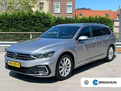 Zilver Gebruikt 2020 VW Passat Business Stationwagen | € 28.700 (Iets duurder)