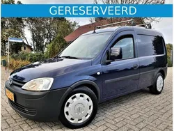 Blauw Gebruikt 2008 Opel Combo MPV | € 4.395 (Eerlijke prijs)