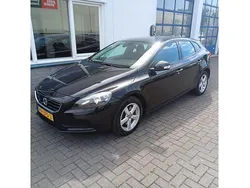 Zwart Gebruikt 2012 Volvo V40 Kinetic Stationwagen | € 8.950 (Eerlijke prijs)