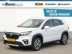 Wit, metallic lak Gebruikt 2023 Suzuki SX4 S-Cross Style SUV | € 29.440 (Eerlijke prijs)