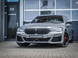 Grijs, metallic lak Gebruikt 2021 BMW 545e Executive Sedan | € 47.950 (Goede deal)