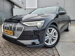 Zwart, metallic lak Gebruikt 2019 Audi e-tron Advanced Plus SUV | € 25.999 (Super prijs)