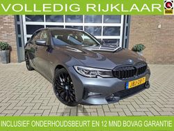 Grijs Gebruikt 2022 BMW 320e Comfort Edition Sedan | € 27.950 (Super prijs)