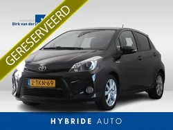 Zwart Gebruikt 2014 Toyota Yaris Hatchback | € 11.850 (Eerlijke prijs)