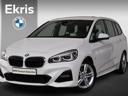 Wit Gebruikt 2020 BMW 218 Executive Stationwagen | € 24.900 (Iets duurder)