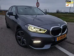 Grijs Gebruikt 2021 BMW 118 Executive Hatchback | € 23.999 (Goede deal)
