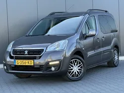 Grijs, metallic lak Gebruikt 2016 Peugeot Partner Tepee Allure MPV | € 9.995 (Eerlijke prijs)