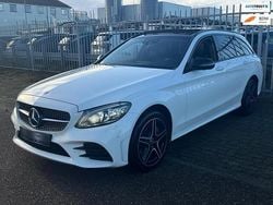 Wit (metallic) Gebruikt 2019 Mercedes C400 Premium Plus Stationwagen | € 34.900 (Goede deal)