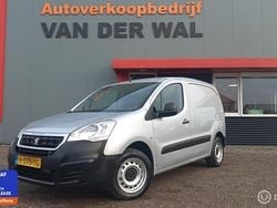 Grijs Gebruikt 2018 Peugeot Partner Premium Van | € 5.995 (Eerlijke prijs)
