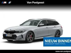 Grijs Gebruikt 2024 BMW 330 M Sport Stationwagen | € 55.895