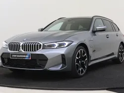 Grijs Nieuw 2025 BMW 330e Executive Stationwagen | € 75.322 (Eerlijke prijs)