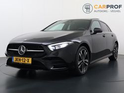 Zwart Gebruikt 2020 Mercedes A250 Business Hatchback | € 28.995 (Eerlijke prijs)