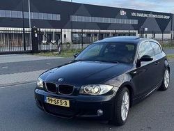 Zwart Gebruikt 2008 BMW 120 Hatchback | € 6.850 (Eerlijke prijs)