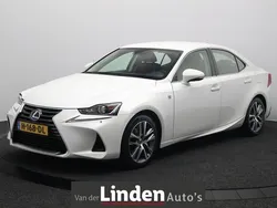 Wit Gebruikt 2020 Lexus IS300h Sedan | € 25.845 (Eerlijke prijs)