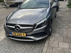 Grijs Gebruikt 2017 Mercedes A180 Business Stationwagen | € 18.150 (Duur)