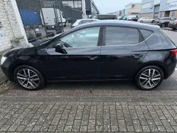 Zwart Gebruikt 2014 Seat Leon Hatchback | € 7.950 (Eerlijke prijs)