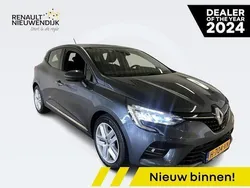 Titaniumgrijs kpn Gebruikt 2020 Renault Clio V Zen Hatchback | € 11.895 (Goede deal)