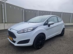 Wit Gebruikt 2014 Ford Fiesta Hatchback | € 4.750 (Eerlijke prijs)