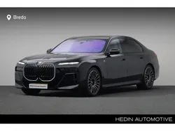 Saphirschwarz metallic (zwart metallic) Gebruikt 2024 BMW 740 Comfort Edition Sedan | € 119.880