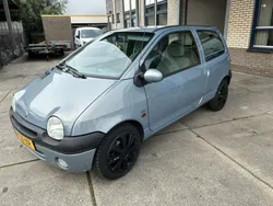 Blauw Gebruikt 2002 Renault Twingo Hatchback | € 1.745 (Eerlijke prijs)