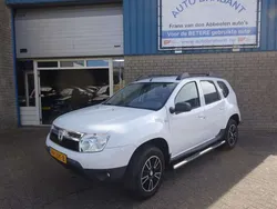 Wit Gebruikt 2010 Dacia Duster Lauréate SUV | € 4.950 (Eerlijke prijs)