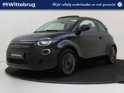Zwart, metallic lak Gebruikt 2022 Fiat 500C Icon Cabriolet | € 19.925 (Eerlijke prijs)