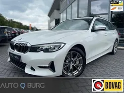 Wit Gebruikt 2021 BMW 330 Sport Line Stationwagen | € 26.950