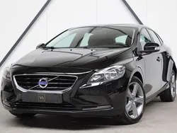 Zwart Gebruikt 2012 Volvo V40 Kinetic Stationwagen | € 10.999 (Eerlijke prijs)