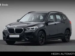 Zwart, metallic lak Gebruikt 2022 BMW X1 Sport Line SUV | € 34.880 (Iets duurder)