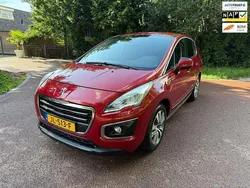 Rood Gebruikt 2014 Peugeot 3008 Active MPV | € 6.995 (Eerlijke prijs)