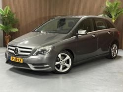 Grijs Gebruikt 2014 Mercedes B200 Prestige MPV | € 7.995 (Super prijs)