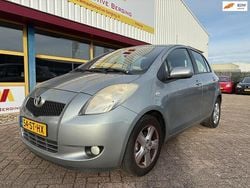 Grijs Gebruikt 2006 Toyota Yaris Luna Hatchback | € 5.750 (Eerlijke prijs)