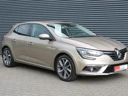 Bruin Gebruikt 2016 Renault Mégane III Bose Edition Hatchback | € 12.250 (Eerlijke prijs)