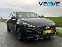 Zwart Gebruikt 2022 Hyundai i30 N Line Hatchback | € 21.995 (Iets duurder)