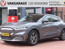 Grijs Gebruikt 2021 Ford Mustang Mach-E SUV | € 26.790 (Eerlijke prijs)