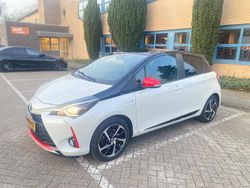 Wit (parellak) Gebruikt 2019 Toyota Yaris Hybrid Edition Hatchback | € 15.955 (Goede deal)