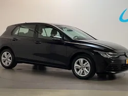 Zwart Gebruikt 2023 VW Golf VIII Business Hatchback | € 25.750 (Super prijs)