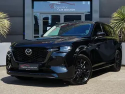 Zwart, metallic lak Gebruikt 2023 Mazda CX-60 Homura-Line SUV | € 41.950 (Eerlijke prijs)