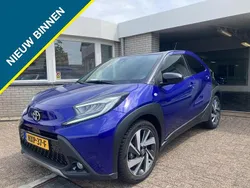 Blauw Gebruikt 2023 Toyota Aygo Envy Hatchback | € 19.750 (Eerlijke prijs)