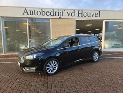 Zwart, metallic lak Gebruikt 2016 Ford Focus Titanium Stationwagen | € 14.950 (Duur)