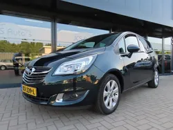 Groen, metallic lak Gebruikt 2016 Opel Meriva MPV | € 7.950 (Eerlijke prijs)